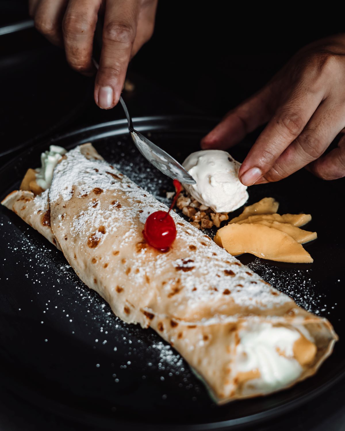 Delicious mango cream crepe served with ice cream. A must try when you come at Smooth Cafe Boracay
